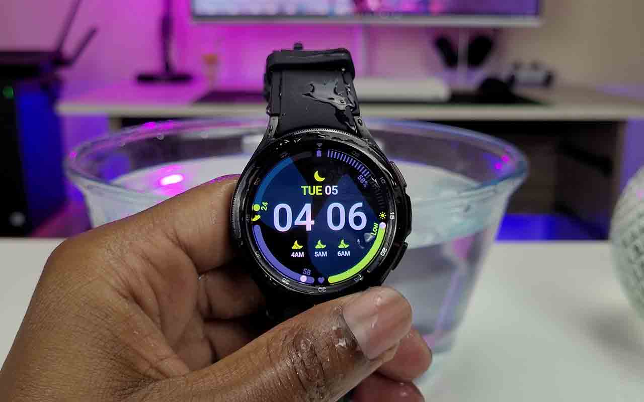 Water lock mode - how to eject water from the galaxy watch 4