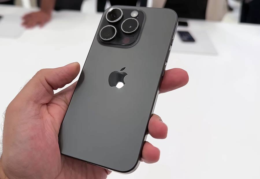 iPhone 15 Pro Black Titanium color